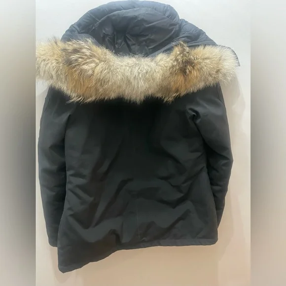 EUC Authentic Women’s Medium black Canada Goose jacket Montebello - Picture 3 of 10